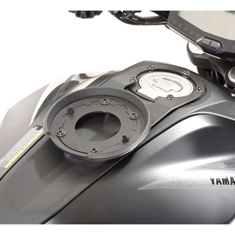 Direttamente Dal Produttore Flangia per Borsa TankLock Kappa BF36k Specifica per Yamaha MT-07 (18-19)/(20)