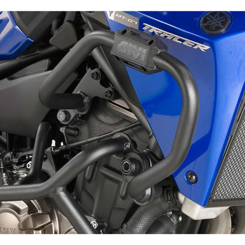 Black tubular engine guard Integrated slider Givi TNH2130 For YAMAHA MT-07 Tracer (16 > 19); Tracer 7 / Tracer 7 GT (20 > 24) Prezzo Ridotto