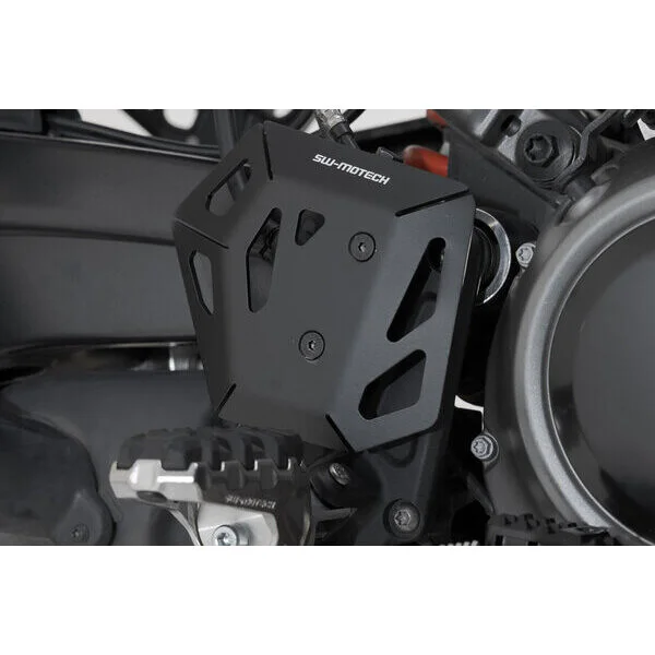Brake Master Cylinder Guard Black Sw-Motech BPS.18.911.10000/B For Harley-Davidson Pan America (21-) Nuova Collezione