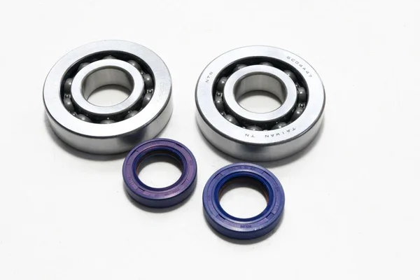 Sconto 2820001 - KIT REVISIONE BANCO CUSCINETTI E PARAOLI PER SCOOTER PIAGGIO 50 CC