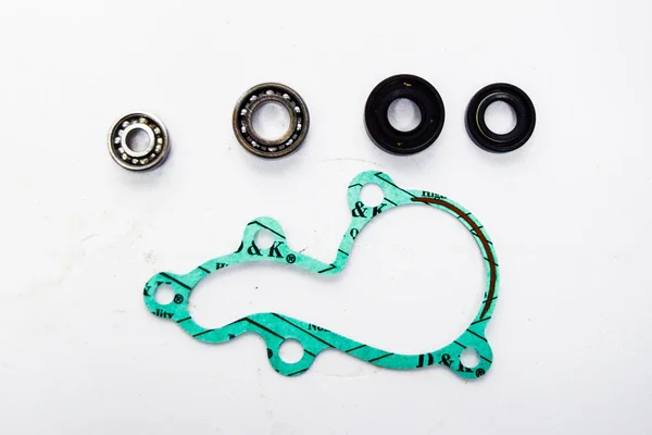 Prezzo Basso 403460855 - KIT REVISIONE POMPA ACQUA CR 125 R 2005>2007