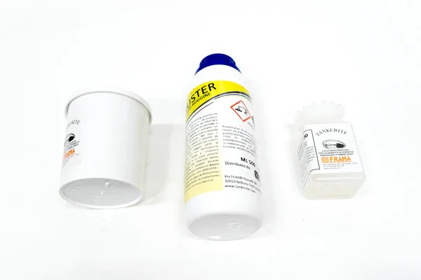 Compra Online GS3020 - KIT TRATTAMENTO PROTETTIVO PER SERBATOIO VESPA DA 8 A 10LT