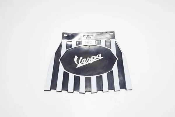 133SS - PARASPRUZZI POSTERIORE VESPA Novità