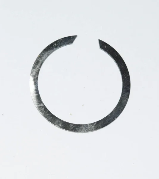 Affare 9004520107000 - ANELLO ELASTICO INGRANAGGI ORIGINALE PIAGGIO PORTER