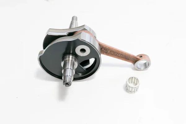 Prezzo Ridotto 9912 - ALBERO MOTORE -FA ITALIA- VESPA PRIMAVERA- ET3 125 CONO NORMALE