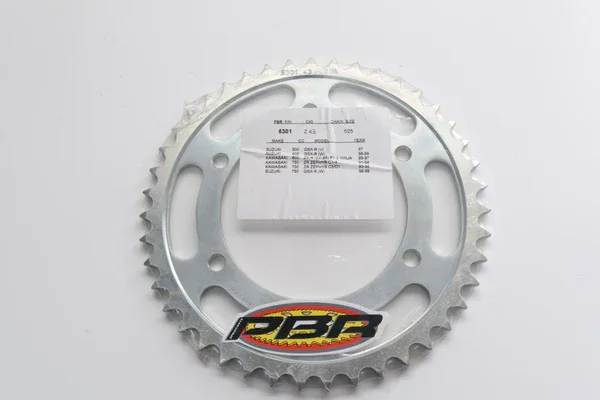 Sconto 530143C45 - CORONA 43 DENTI ZX-6R NINJA 600