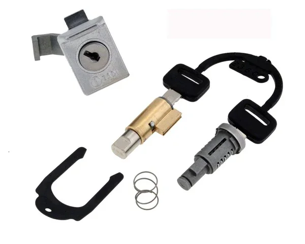 Promo Stagionale 121790262 - KIT SERRATURE VESPA PX-PE 125-150-200 3 PEZZI