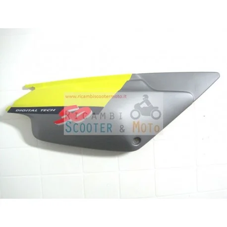 A Buon Prezzo Fiancata Dx Gialla E Grigia Originale Aprilia Pegaso 50 92-94