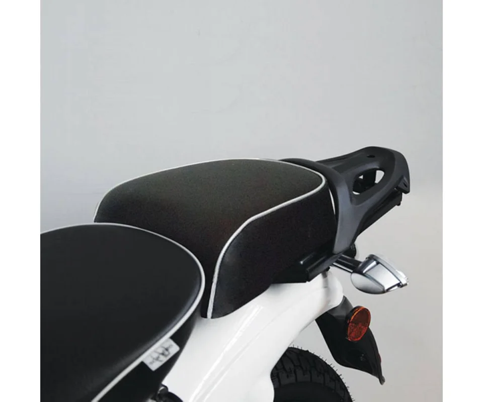 A Buon Prezzo Sella Isotta Kit. Posteriore + Supporto Nero Per Aprilia Scarabeo 2-4 T 100Modelli dal 2014 al 2020 SE7046