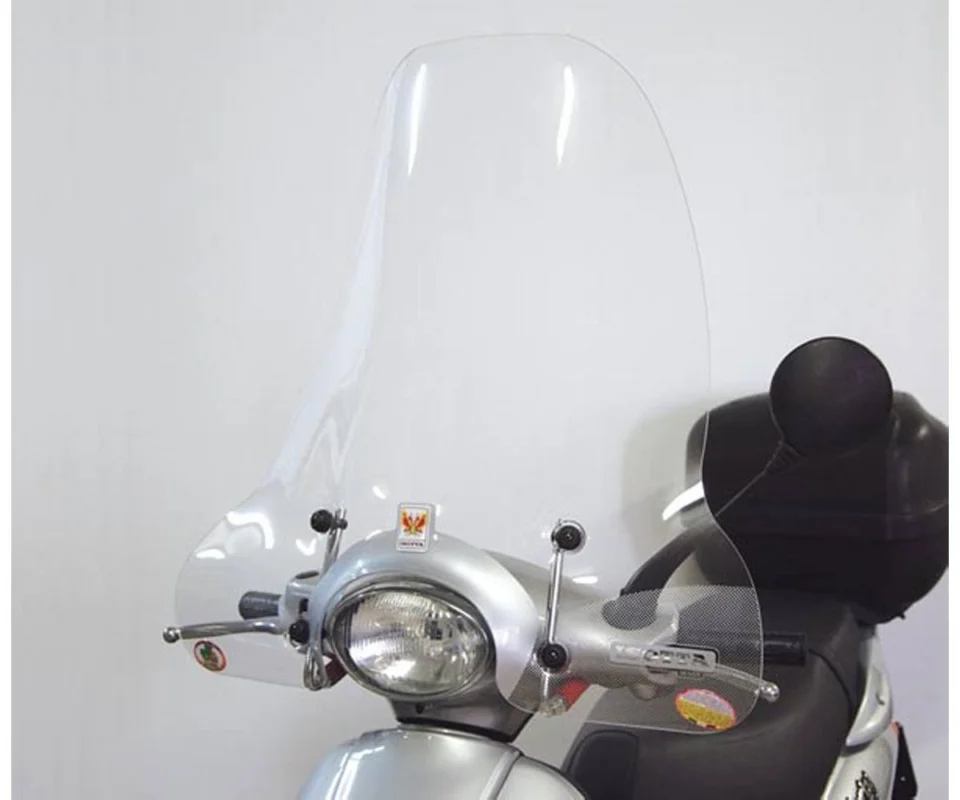 Parabrezza Isotta Media Protezione 560x700x3 Per Piaggio Liberty 150Modelli dal 2002 al 2004 E340-A/10 Occasione Imperdibile