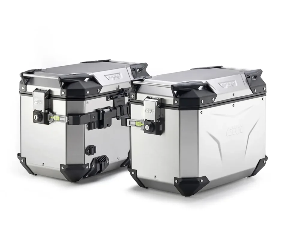 Offerta Limitata Givi Coppia Valigie Laterali Trekker Outback EVO Smart Alluminio Naturale 37Lt + Kit KTM 890 AdventureModelli dal 2021 al 2026 OBKEV37AL + OBKEV37AR + PLO7717CAM
