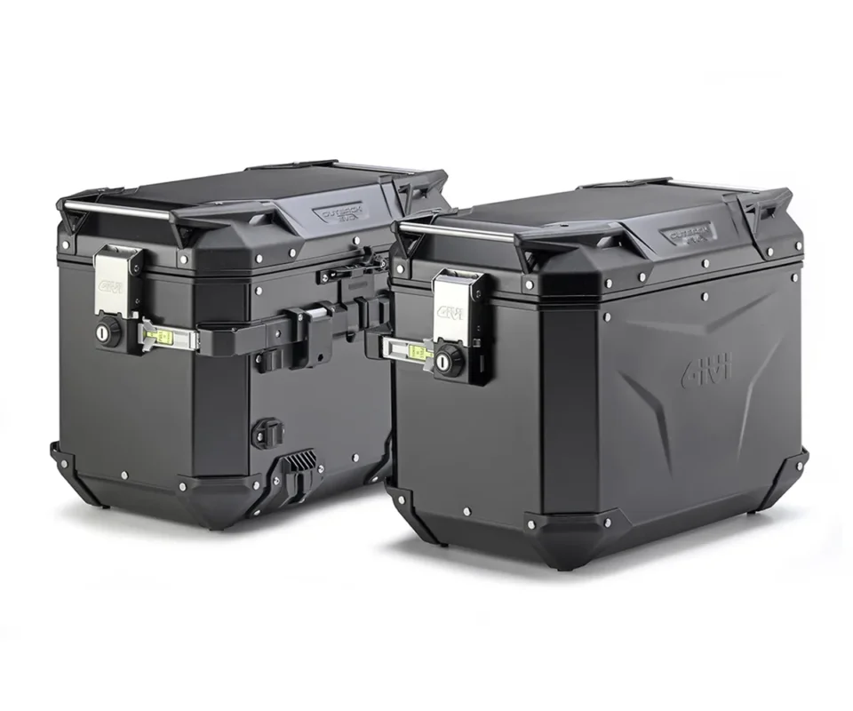 Consegna Rapida Givi Coppia Valigie Laterali Trekker Outback EVO Smart Nero 48Lt + Kit Honda NX 500Modelli dal 2024 al 2026 OBKEV48BL + OBKEV48BR + PLO1171CAM + 1121KIT