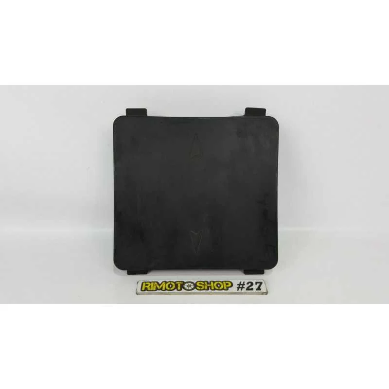 Di Tendenza 99 03 APRILIA RSV 1000 plastica centralina
