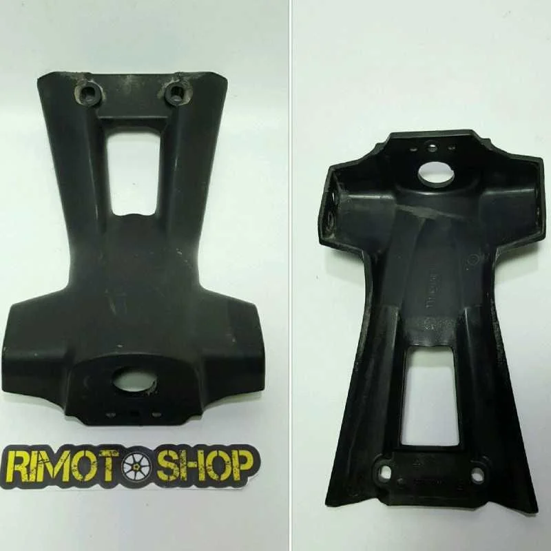 Offerta 07 11 TRIUMPH STREET TRIPLE 675 plastica portatarga