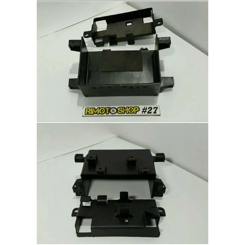 04 07 YAMAHA FZ6 plastica vano batteria A Buon Prezzo